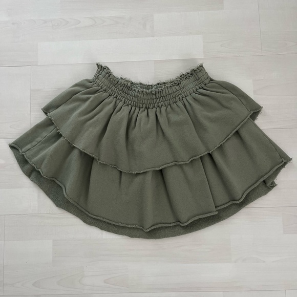 Aerie Army Green Weekend Ruffle Tiered Mini Skirt Small - Picture 1 of 3